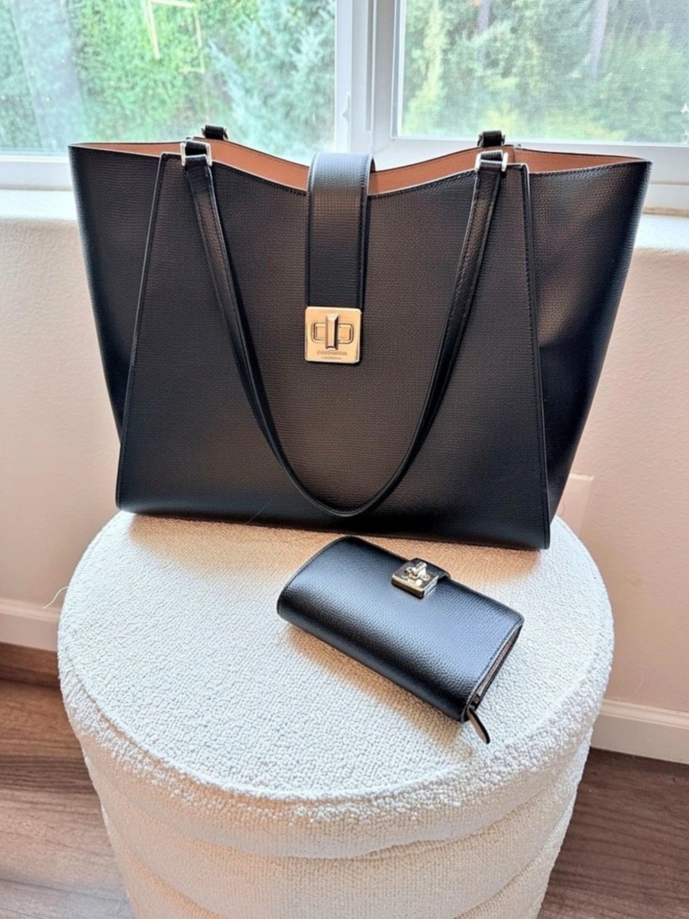 Kate Spade Flower Jacquard Tote Black Tote with Matching Wallet Like New